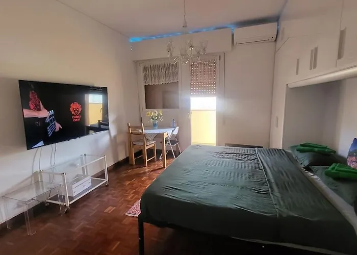 In The Skyline, Апартаменты