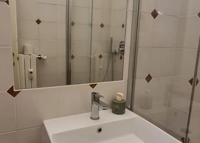 In The Skyline, Апартаменты *